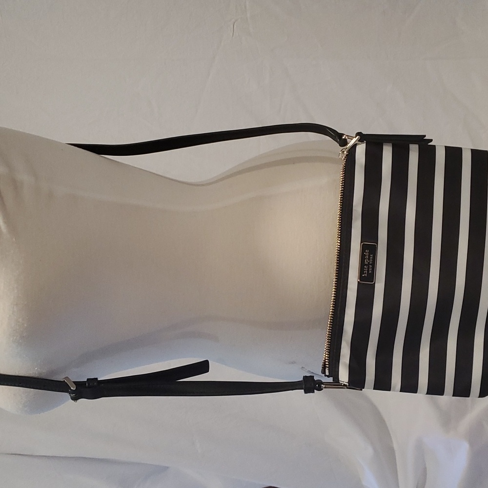 Kate spade fabric black&white stripe crossbody bag